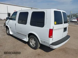1995 Chevrolet Astro Cargo Van with VIN 1GBDM19W2SB148388, listed as a IAAI auction lot 42126915 with 135,062 mi miles. Bid and sale history available at carsss.com. Image 3.