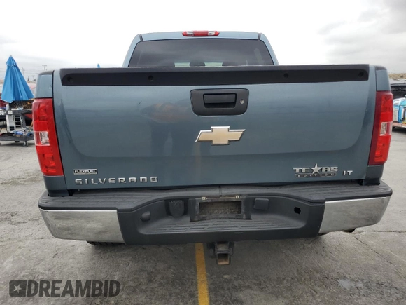 2009 Chevrolet Silverado 1500 LT with VIN 3GCEC23039G163707, listed as a Copart auction lot 55178205 with 259,671 mi miles and Clean Title. Bid and sale history available at DreamBid. Image 6.