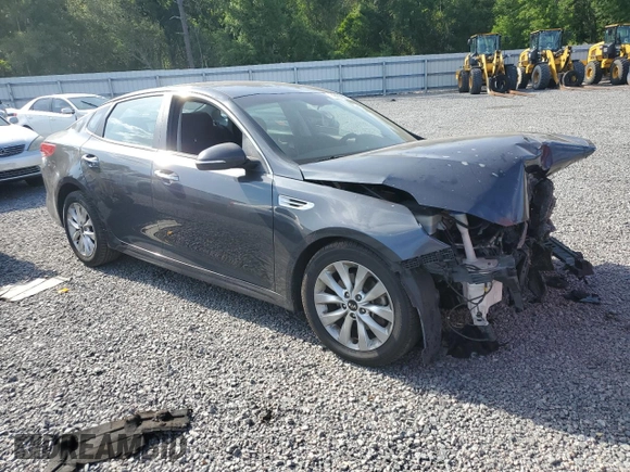 2017 Kia Optima LX z VIN 5XXGT4L37HG132959, wystawiony jako Copart lot #54435505 z przebiegiem Nie podano mil oraz Szkoda całkowita • Salvage title. Historia ofert i sprzedaży dostępna na DreamBid. Obrazek 4.