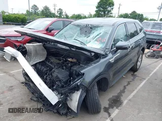 2023 Kia Sorento LX z VIN 5XYRGDLC9PG202887, wystawiony jako IAAI lot #42374773 z przebiegiem 46 953 mil mil oraz . Historia ofert i sprzedaży dostępna na DreamBid. Obrazek 2.