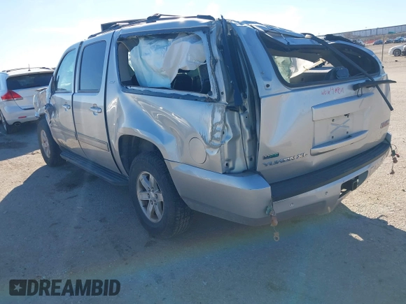 2011 GMC Yukon XL SLT with VIN 1GKS2KE30BR385063, listed as a IAAI auction lot 41224922 with Not Provided miles. Bid and sale history available at carsss.com. Image 3.