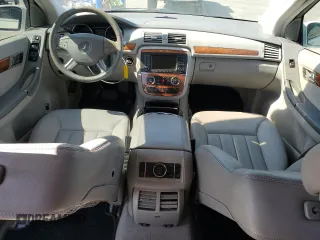 2008 Mercedes-Benz R 3.5L with VIN 4JGCB56EX8A067438, listed as a Copart auction lot 73236264 with 106,118 mi miles and Salvage Title. Bid and sale history available at carsss.com. Image 8.