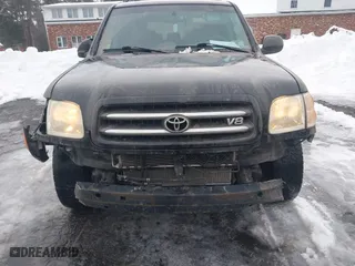 2003 Toyota Sequoia Limited with VIN 5TDBT48A13S177601, listed as a IAAI auction lot 41491390 with 218,243 mi miles. Bid and sale history available at carsss.com. Image 6.