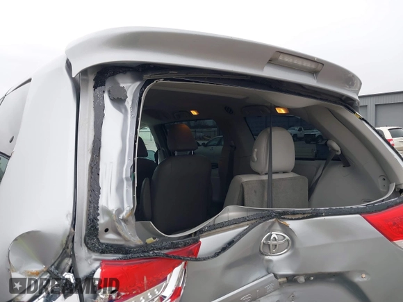 2011 Toyota Sienna XLE AAS with VIN 5TDYK3DC5BS150527, listed as a IAAI auction lot 41143189 with 147,551 mi miles and . Bid and sale history available at DreamBid. Image 19.
