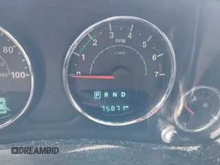 2016 Jeep Wrangler Unlimited Sport z VIN 1C4HJWDGXGL328531, wystawiony jako IAAI lot #42056907 z przebiegiem 75 871 mil mil oraz . Historia ofert i sprzedaży dostępna na DreamBid. Obrazek 15.