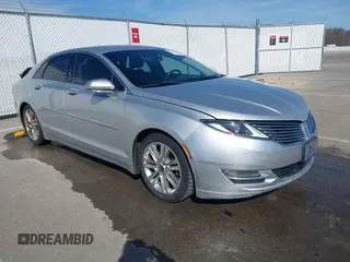 2014 Lincoln MKZ with VIN 3LN6L2G99ER832666, listed as a IAAI auction lot 41732639 with 168,962 mi miles. Bid and sale history available at carsss.com. Image 1.