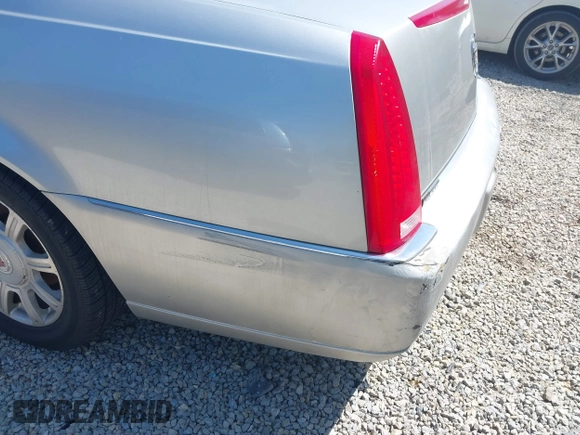 2008 Cadillac DTS 1SC with VIN 1G6KD57Y58U138842, listed as a IAAI auction lot 42113391 with 95,538 mi miles and . Bid and sale history available at carsss.com. Image 15.