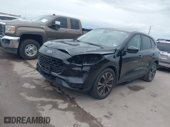 2022 Ford Escape SE with VIN 1FMCU0G6XNUB18144, listed as a IAAI auction lot 42390521 with 27,594 mi miles and . Bid and sale history available at DreamBid. Image 17.