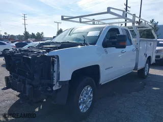 2015 Chevrolet Silverado 2500HD Built After Aug 14 Work Truck with VIN 1GB2CUE88FZ536595, listed as a IAAI auction lot 41582419 with NaN miles. Bid and sale history available at carsss.com. Image 18.