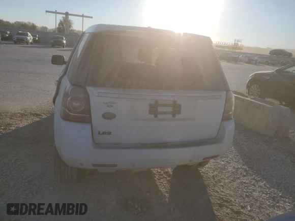 2015 Land Rover LR2 с VIN SALFP2BG2FH425427, выставлен на аукционе Copart как лот 77018534 с пробегом 132 602 миль миль и Списание • Salvage title. История ставок и продаж доступна на DreamBid. Изображение 6.
