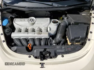 2006 Volkswagen Beetle with VIN 3VWRG31Y66M331578, listed as a Copart auction lot 49324285 with 93,854 mi miles and Salvage title. Bid and sale history available at DreamBid. Image 12.