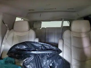 2017 Cadillac Escalade Premium Luxury z VIN 1GYS3CKJ8HR357693, wystawiony jako Copart lot #51535315 z przebiegiem 100 335 mil mil oraz Czysty tytuł • Clean title. Historia ofert i sprzedaży dostępna na DreamBid. Obrazek 10.