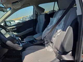 2020 Subaru Outback Premium с VIN 4S4BTACC1L3145302, выставлен на аукционе IAAI как лот 42610357 с пробегом 48 993 миль миль и . История ставок и продаж доступна на DreamBid. Изображение 2.