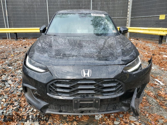 2024 Honda HR-V Sport with VIN 3CZRZ2H59RM724119, listed as a Copart auction lot 81353844 with 62,967 mi miles and Salvage Title. Bid and sale history available at carsss.com. Image 5.