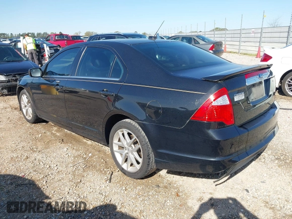 2011 Ford Fusion SEL with VIN 3FAHP0JA7BR319183, listed as a IAAI auction lot 41829886 with 119,302 mi miles. Bid and sale history available at carsss.com. Image 3.