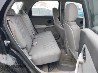 2007 Chevrolet Equinox LS with VIN 2CNDL23F076091515, listed as a IAAI auction lot 41672069 with 217,145 mi miles. Bid and sale history available at carsss.com. Image 8.