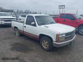 1990 Chevrolet C/K 1500 with VIN 1GCDC14K2LZ193276, listed as a IAAI auction lot 41492391 with 218,982 mi miles. Bid and sale history available at carsss.com. Image 1.