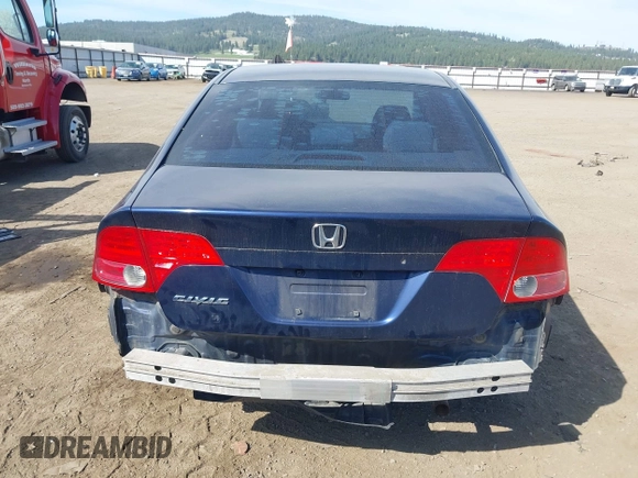 2007 Honda Civic Sdn LX with VIN 1HGFA16587L124463, listed as a IAAI auction lot 42042736 with 189,929 mi miles. Bid and sale history available at carsss.com. Image 17.