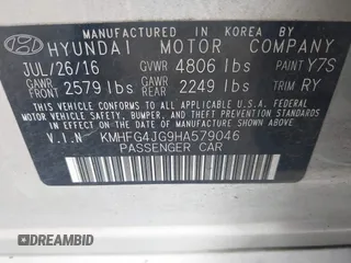 2017 Hyundai Azera with VIN KMHFG4JG9HA579046, listed as a IAAI auction lot 40135653 with Not Provided miles and . Bid and sale history available at carsss.com. Image 9.