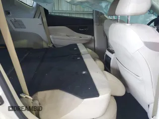 2019 Nissan Murano Platinum z VIN 5N1AZ2MJ6KN124932, wystawiony jako Copart lot #54419415 z przebiegiem 83 300 mil mil oraz Szkoda całkowita • Salvage title. Historia ofert i sprzedaży dostępna na DreamBid. Obrazek 10.