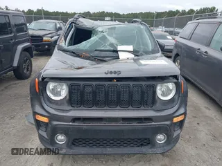 2020 Jeep Renegade Latitude with VIN ZACNJABB8LPL84242, listed as a IAAI auction lot 40763354 with 72,149 mi miles and . Bid and sale history available at DreamBid. Image 12.