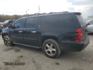 2007 Chevrolet Suburban LTZ with VIN 3GNFK16Y97G308434, listed as a Copart auction lot 77672724 with 295,937 mi miles and Salvage Title. Bid and sale history available at DreamBid. Image 2.
