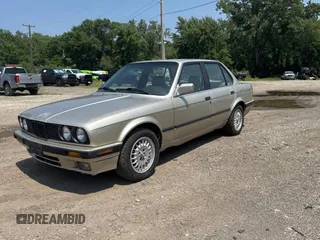 1991 BMW 3 Series с VIN WBAAD2318MED29093, выставлен на аукционе Copart как лот 65037895 с пробегом 139 180 миль миль и Чистый • Clean title. История ставок и продаж доступна на DreamBid. Изображение 2.