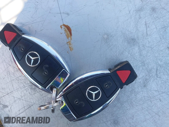 2014 Mercedes-Benz B Electric Drive with VIN WDDVP9AB5EJ002730, listed as a IAAI auction lot 41308975 with 31,365 mi miles and . Bid and sale history available at DreamBid. Image 11.