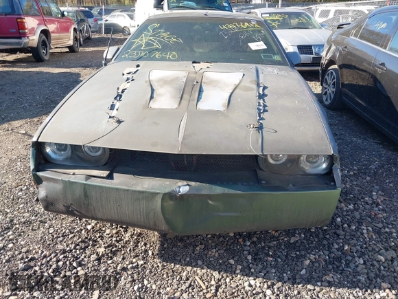 1987 Chevrolet Camaro z VIN 1G1FP21H9HN123969, wystawiony jako IAAI lot #42136912 z przebiegiem 97 026 mil mil oraz . Historia ofert i sprzedaży dostępna na DreamBid. Obrazek 11.