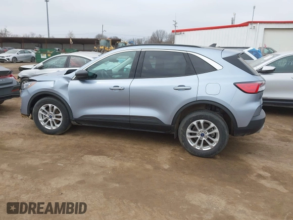 2022 Ford Escape SE Hybrid with VIN 1FMCU9BZ5NUB06831, listed as a IAAI auction lot 41747501 with 26,892 mi miles and . Bid and sale history available at carsss.com. Image 14.