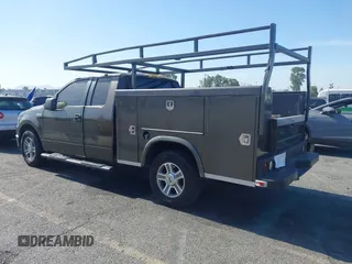 2008 Ford F-150 XL z VIN 1FTPX125X8KC77697, wystawiony jako IAAI lot #42328619 z przebiegiem 178 574 mil mil oraz . Historia ofert i sprzedaży dostępna na DreamBid. Obrazek 3.