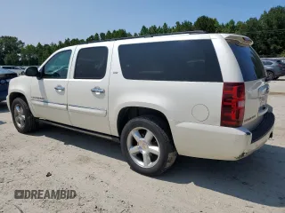 2008 Chevrolet Suburban LTZ with VIN 1GNFK16388R213823, listed as a Copart auction lot 57807615 with 329,193 mi miles and Clean title. Bid and sale history available at DreamBid. Image 2.