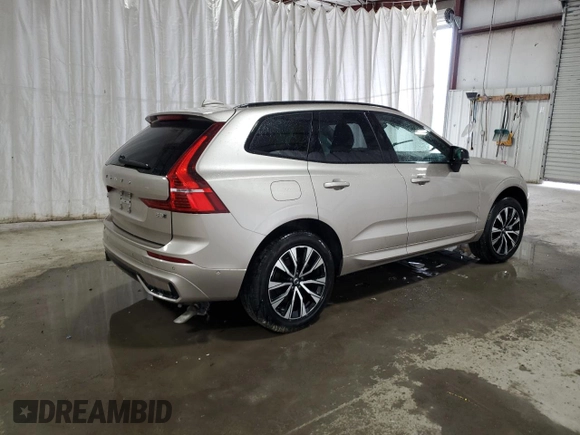 2025 Volvo XC60 Plus with VIN YV4M12RC7S1092936, listed as a Copart auction lot 54005855 with 0 mi miles and Clean Title. Bid and sale history available at carsss.com. Image 3.