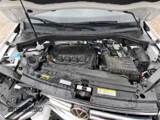 2024 Volkswagen Tiguan SE z VIN 3VV3B7AX0RM188817, wystawiony jako Copart lot #58040225 z przebiegiem 6 299 mil mil oraz Szkoda całkowita • Salvage title. Historia ofert i sprzedaży dostępna na DreamBid. Obrazek 12.