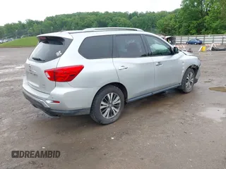 2018 Nissan Pathfinder S z VIN 5N1DR2MM8JC602270, wystawiony jako IAAI lot #42118978 z przebiegiem 114 854 mil mil oraz . Historia ofert i sprzedaży dostępna na DreamBid. Obrazek 4.