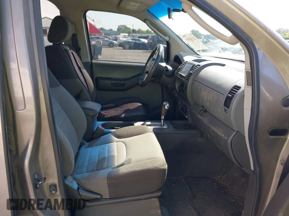 2008 Nissan Xterra X z VIN 5N1AN08WX8C504057, wystawiony jako IAAI lot #42111652 z przebiegiem 228 298 mil mil oraz . Historia ofert i sprzedaży dostępna na DreamBid. Obrazek 5.