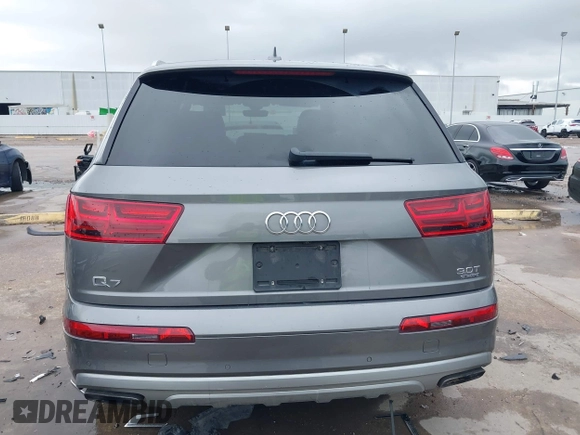2017 Audi Q7 Premium Plus z VIN WA1LAAF77HD056813, wystawiony jako IAAI lot #42086340 z przebiegiem 83 774 mil mil oraz . Historia ofert i sprzedaży dostępna na DreamBid. Obrazek 17.