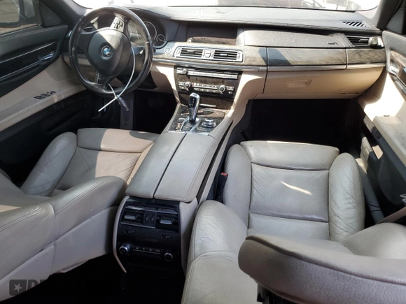 2012 BMW 7 Series 740Li with VIN WBAKB4C51CC575564, listed as a Copart auction lot 60080945 with 148,202 mi miles and Clean title. Bid and sale history available at DreamBid. Image 8.