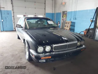 1997 Jaguar XJ Vanden Plas with VIN SAJKX6243VC800080, listed as a IAAI auction lot 42190859 with 192,979 mi miles and . Bid and sale history available at DreamBid. Image 6.