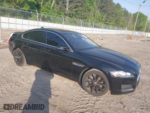 2016 Jaguar XF 35t Premium z VIN SAJBD4BV8GCY05879, wystawiony jako IAAI lot #42062206 z przebiegiem 63 706 mil mil oraz . Historia ofert i sprzedaży dostępna na DreamBid. Obrazek 1.