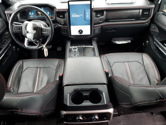 2022 Ford Expedition Limited with VIN 1FMJU2AT0NEA44213, listed as a Copart auction lot 47059155 with 47,325 mi miles and Salvage title. Bid and sale history available at DreamBid. Image 8.