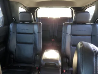 2013 Dodge Durango Citadel z VIN 1C4RDJEG1DC701187, wystawiony jako Copart lot #48036895 z przebiegiem Nie podano mil oraz Szkoda całkowita • Salvage title. Historia ofert i sprzedaży dostępna na DreamBid. Obrazek 10.