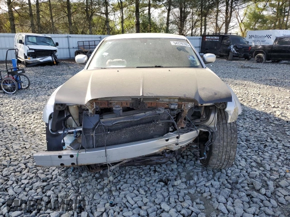 2006 Chrysler 300 Touring with VIN 2C3KA53G76H434890, listed as a Copart auction lot 54378785 with 226,588 mi miles and Salvage Title. Bid and sale history available at DreamBid. Image 5.