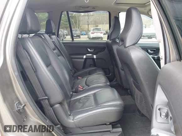 2011 Volvo XC90 I6 with VIN YV4952CZ6B1576619, listed as a IAAI auction lot 42051807 with 166,344 mi miles and . Bid and sale history available at DreamBid. Image 8.