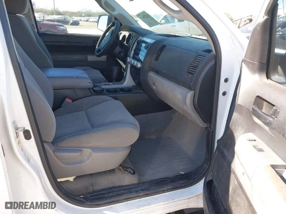 2008 Toyota Tundra 2WD Truck with VIN 5TFEV54198X059879, listed as a IAAI auction lot 41223617 with 340,596 mi miles. Bid and sale history available at carsss.com. Image 5.