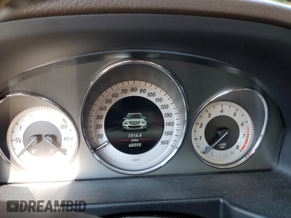 2014 Mercedes-Benz GLK 350 with VIN WDCGG8JB2EG324777, listed as a Copart auction lot 71431924 with 68,595 mi miles and Clean Title. Bid and sale history available at DreamBid. Image 9.