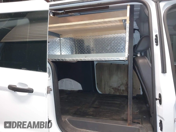 2017 Ford Transit Connect XL с VIN NM0LS7E70H1335204, выставлен на аукционе IAAI как лот 40925066 с пробегом 90 450 миль миль и . История ставок и продаж доступна на DreamBid. Изображение 8.
