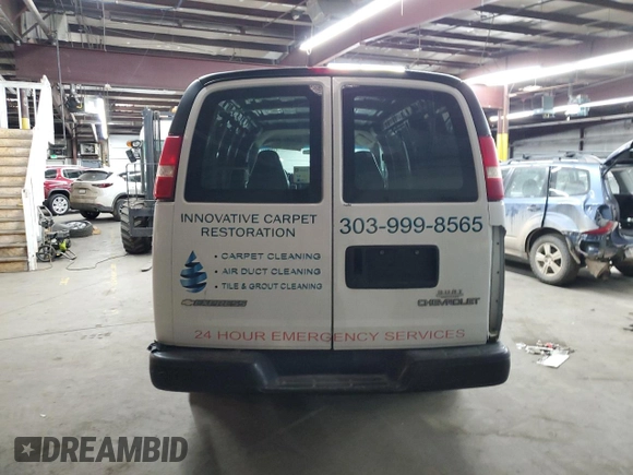 2003 Chevrolet Express Cargo with VIN 1GCGG25U831113646, listed as a Copart auction lot 43279635 with 247,735 mi miles and Clean Title. Bid and sale history available at DreamBid. Image 6.