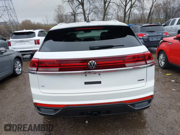 2024 Volkswagen Atlas SE с VIN 1V2KE2CA0RC251671, выставлен на аукционе IAAI как лот 41094446 с пробегом 5 323 миль миль и . История ставок и продаж доступна на DreamBid. Изображение 16.
