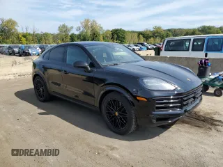 2024 Porsche Cayenne with VIN WP1BA2AY4RDA51284, listed as a Copart auction lot 71919964 with 10,821 mi miles and Salvage title. Bid and sale history available at DreamBid. Image 4.